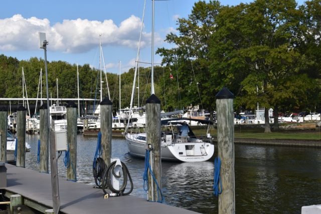 Sailboat entering BBYH